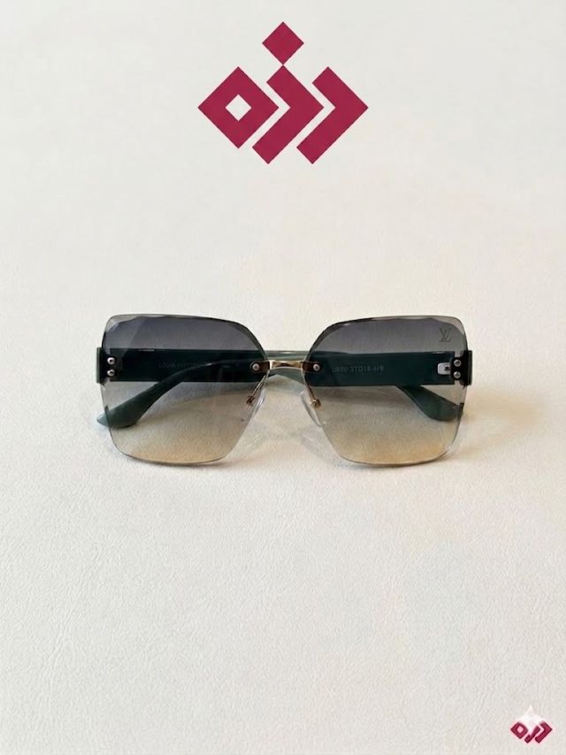 نظارات نسائية