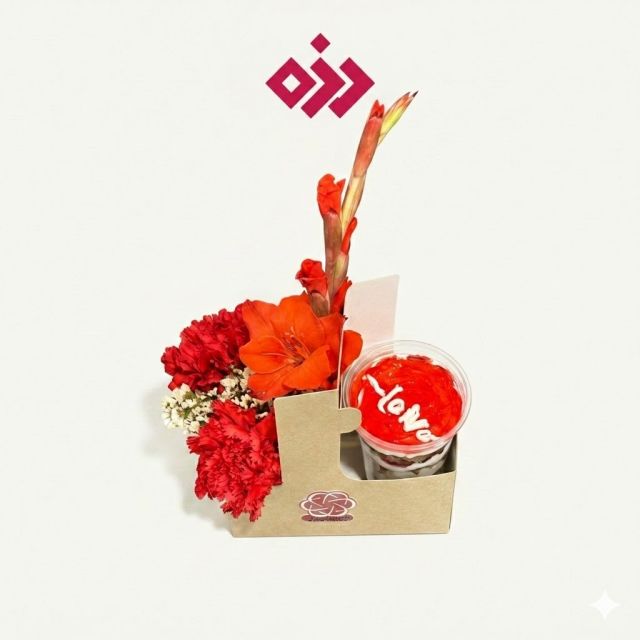 كوب كيك مع ورد