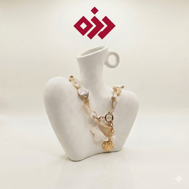 قلادة 